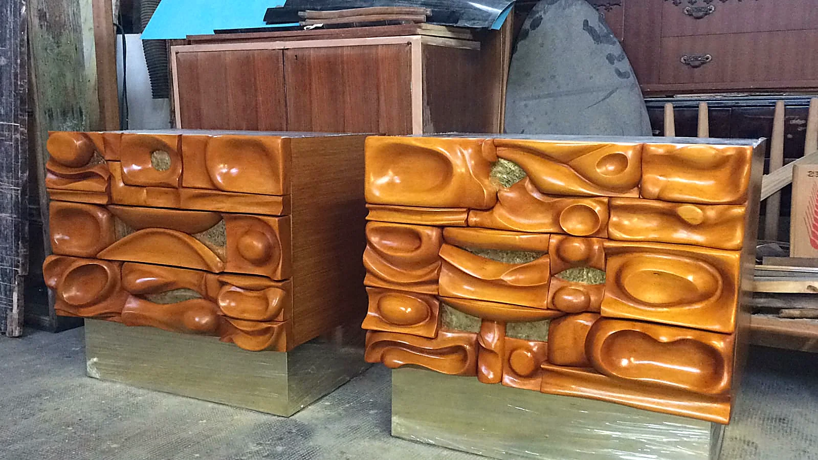 Cassettiere scultoree
